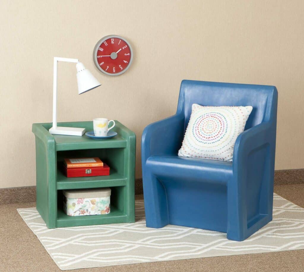 Molded-Plastic-Colorful_Seating_Contract_Furniture